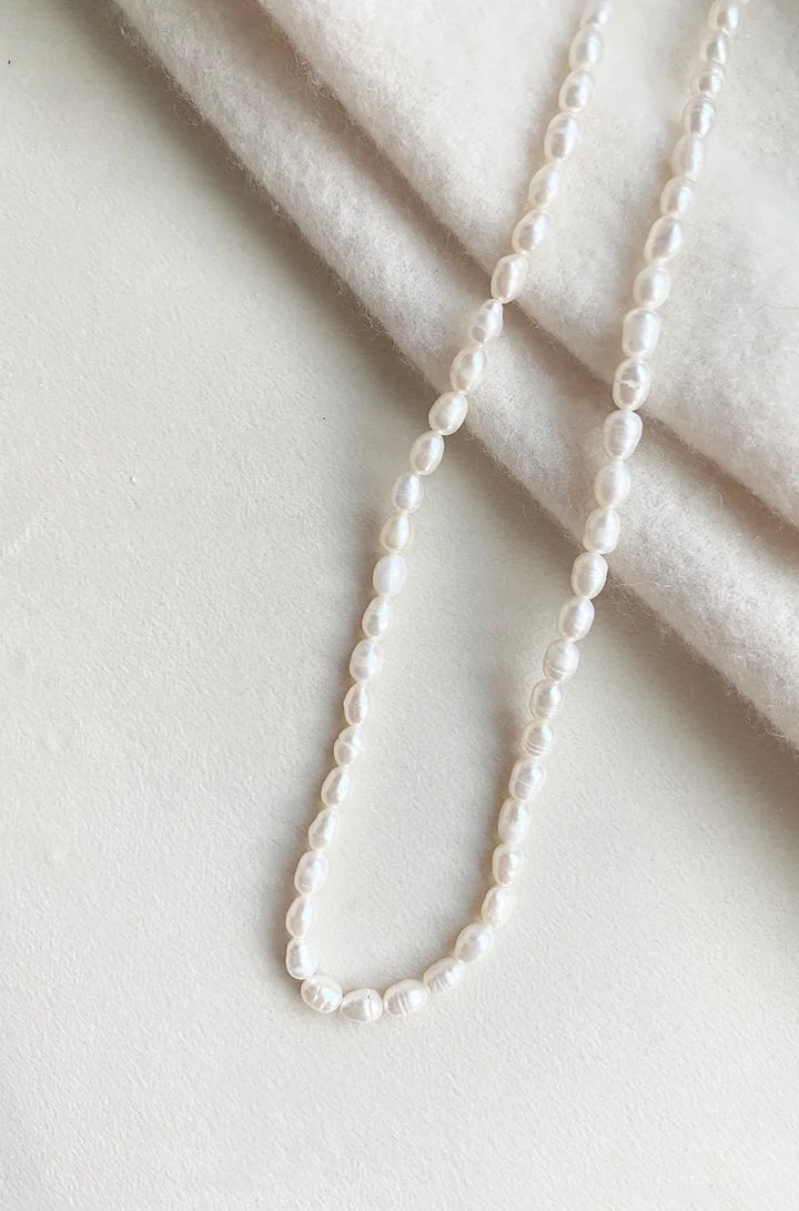 The Classic Pearl Choker